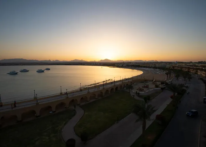 Buki-gravity-homes, Ap No2, Seaview , Heated Pool, 5 Star Gravity Sahl Hasheesh-for Guests With Nonegyptian Passports