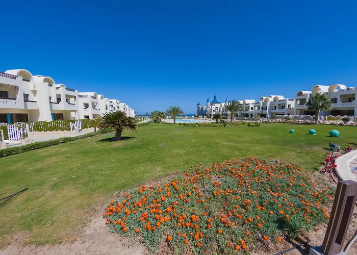 Buki-gravity-homes, Ap No2, Seaview , Heated Pool, 5 Star Gravity Sahl Hasheesh-for Guests With Nonegyptian Passports Gurdaka